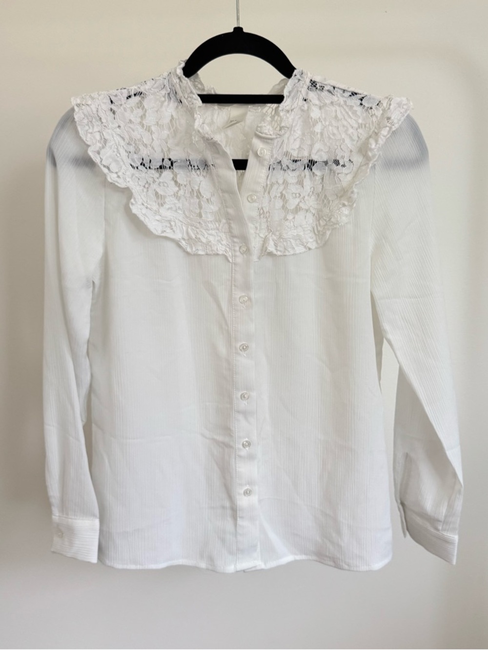 H&M White Lace-Collar Button Down Shirt